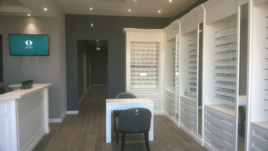 Oak Ridges Eye Care is now open! We are excited to join the Oak Ridges and Richmond Hill communities in offering the full range of vision and eye health services.